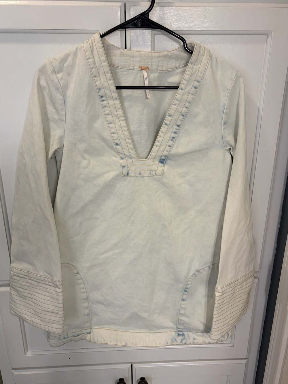 Free People Light Wash Chambray Denim Mini Tunic Dress XS Boho Western V Neck